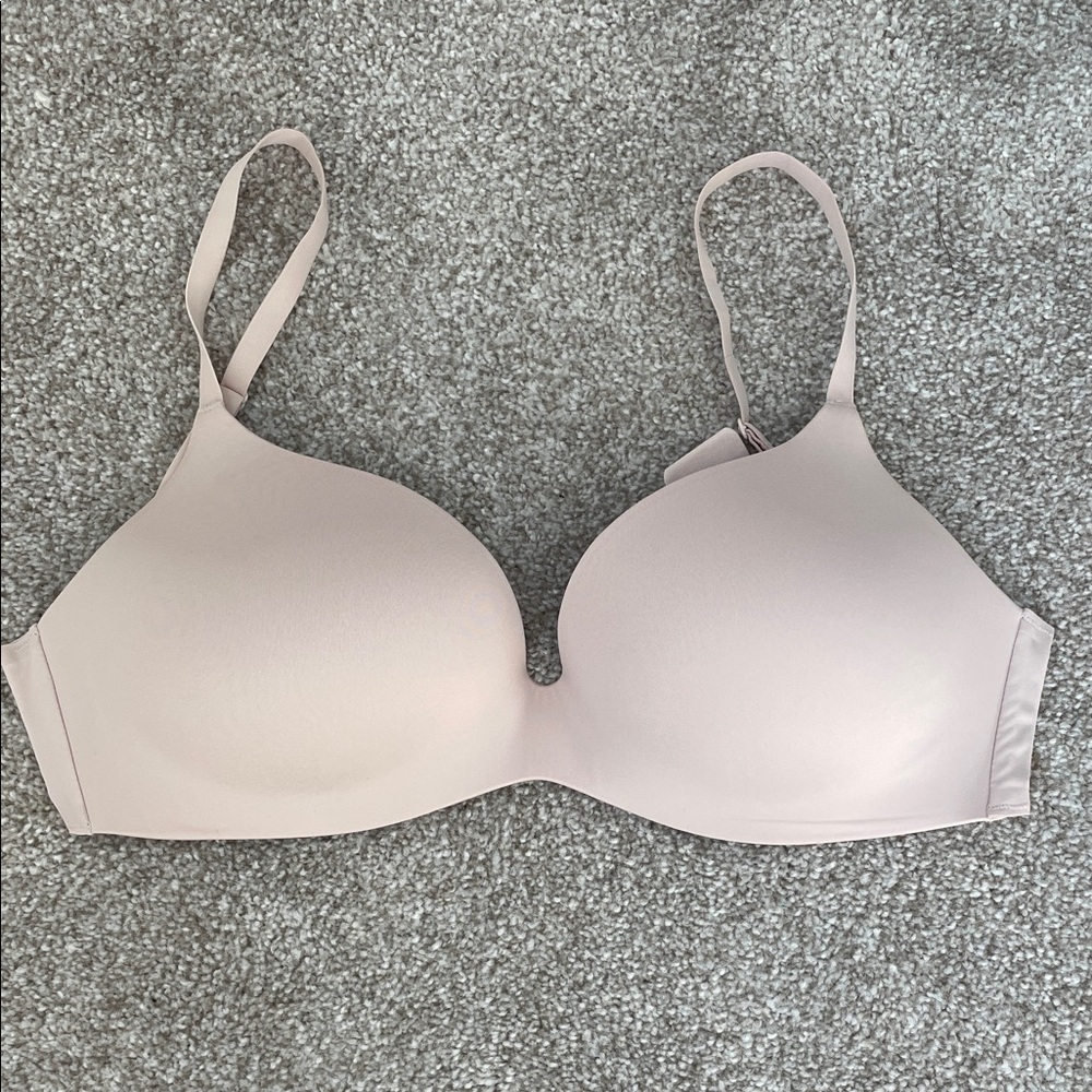 NWOT Uniqlo Pink Wireless Bra 30/32C